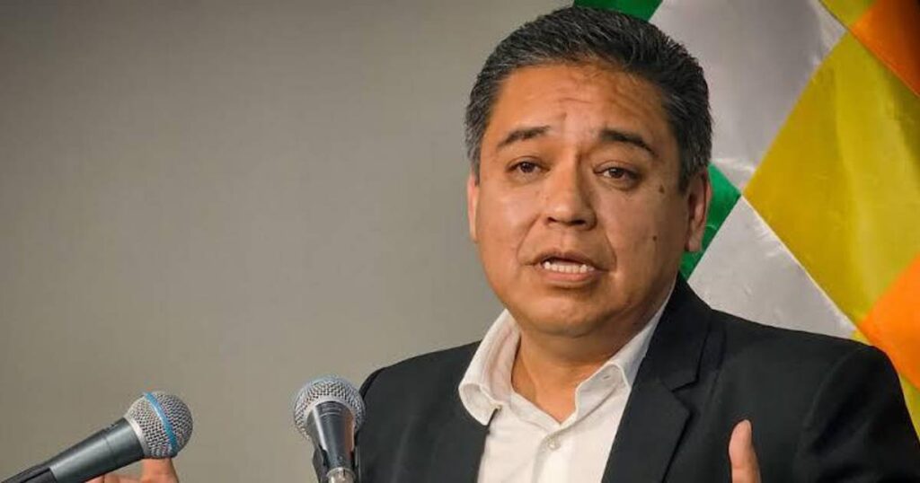 Respuesta del Gobierno al reto de Evo Morales: 'Que se presente en Plaza Murillo'