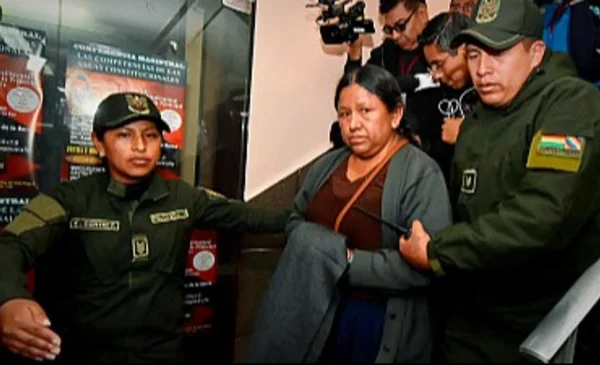 El embargo rojo de Interpol contra Nemesia Achacollo sigue vigente