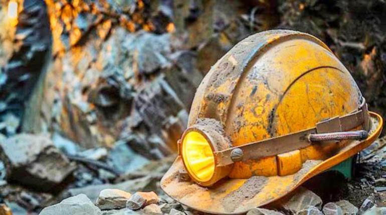 Nueve mineros son rescatados tras permanecer nueve días perdidos en Guanay