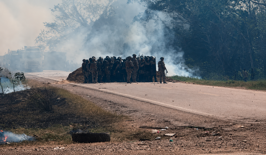 Tensión en el Puente San Pablo por protestas de productores agrícolas