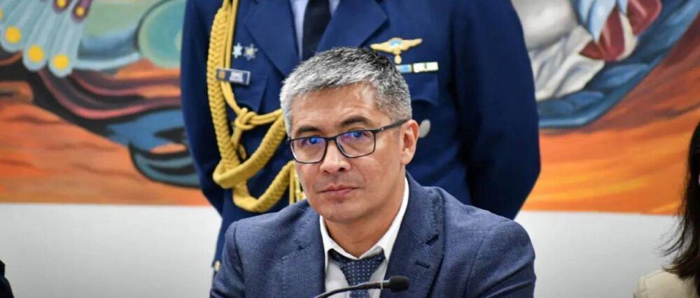 José Gabriel Espinoza desiste de su amparo contra la censura legislativa
