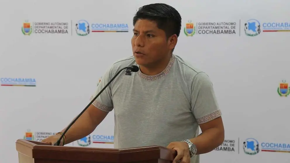 Governador de Cochabamba critica la gestión de Paz