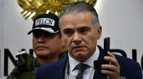 El ministro Justiniano bajo la lupa por inacción ante Evo Morales