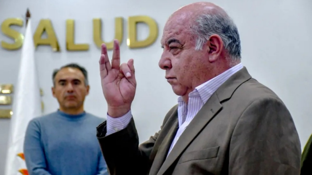 Denuncian al gerente de la CNS por un notable incremento en su patrimonio