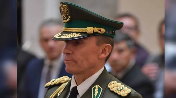 Mirko Sokol renuncia a la comandancia general de la Policía Boliviana
