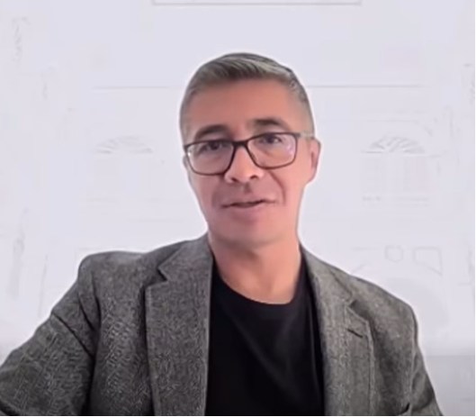 Espinoza atribuye a un error de la tramitadora la diferencia en la minuta de compra de su Audi