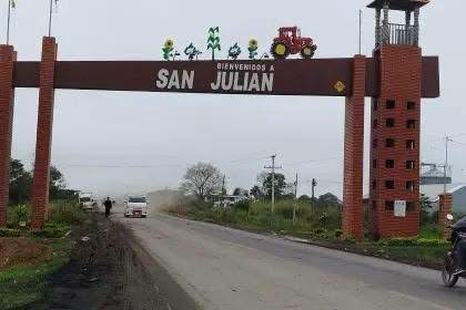 Interceptan armamento oculto en un vehículo que se dirigía a Santa Cruz; seis detenidos