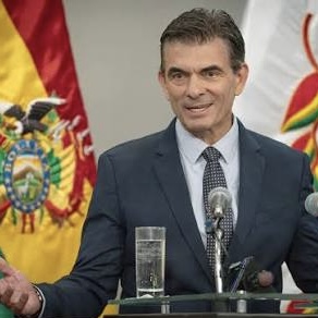Expectativa creciente por el discurso de Rodrigo Paz en medio de crisis económica
