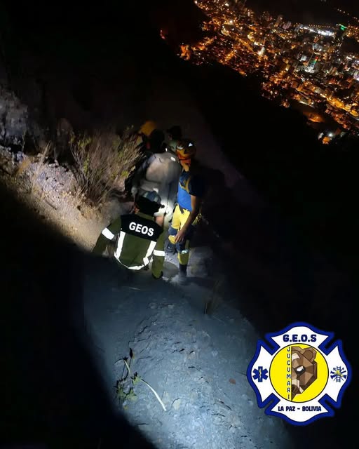 Rescate exitoso de senderistas en la Muela del Diablo por Bomberos GEOS