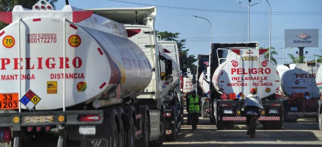 YPFB enfrenta crisis de abastecimiento de combustible por fallas logísticas, según el Gobierno