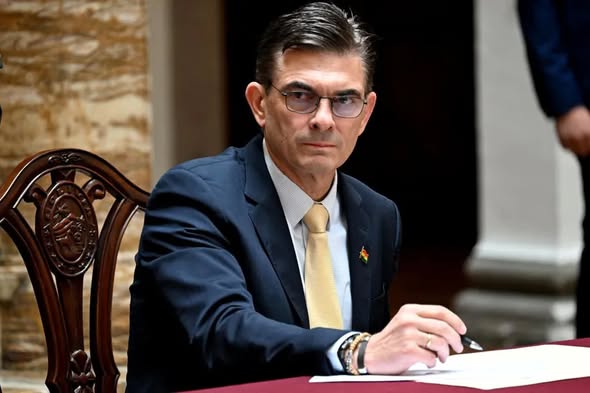 Nadia Beller acusa a Robin Jofré de vínculos con el Gobierno de Rodrigo Paz