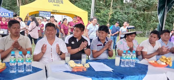 Evo Morales asiste a inauguración en Villa Tunari a pesar de órdenes de arresto
