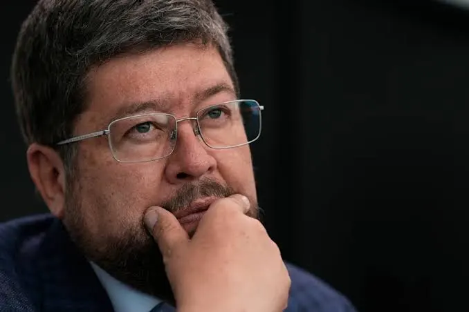 Reunión clave entre líderes políticos para decidir apoyo al gobierno de Rodrigo Paz