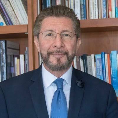 Carlos Sánchez Berzaín presenta acción de libertad para regresar a Bolivia y postularse a la presidencia