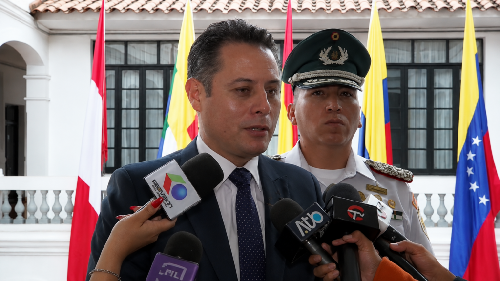 Vicepresidente Lara reconoce incumplimiento de promesas gubernamentales