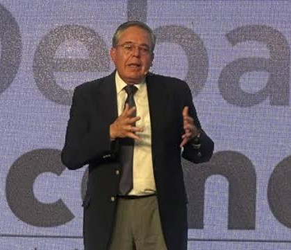 Cavero critica la Ley de Inversiones por su complejidad y burocracia