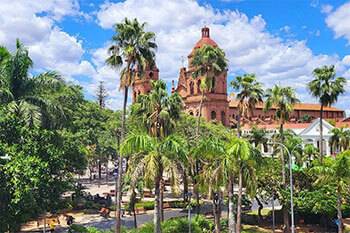 El Gobierno establece la Agencia Nacional de Turismo y suprime el Ministerio de Planificación del Desarrollo