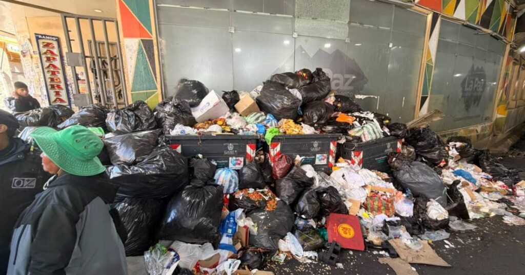 La Alcaldía de La Paz toma medidas para limpiar la ciudad tras fallas en el servicio de recolección