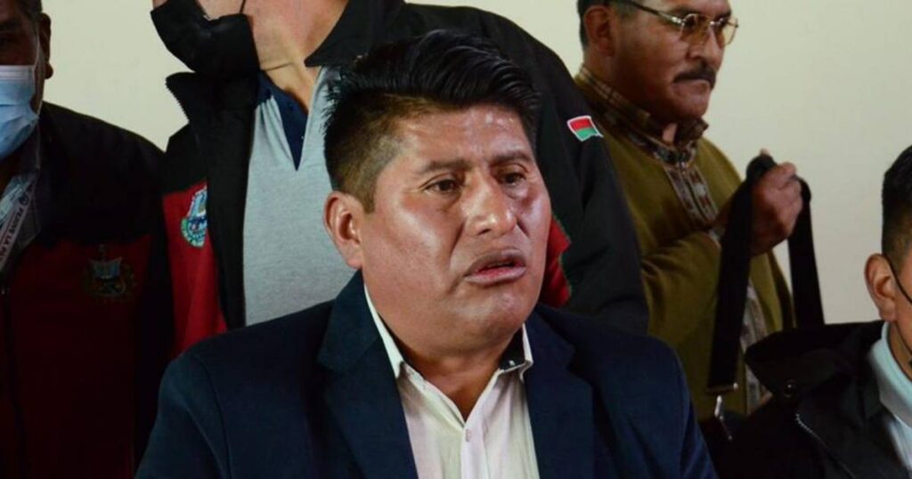 Justino Apaza, dirigente vecinal, recibe detención domiciliaria en pleno feriado