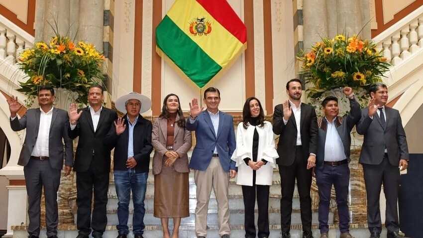 Gobernadores se reunirán en Sucre para discutir la redistribución de recursos