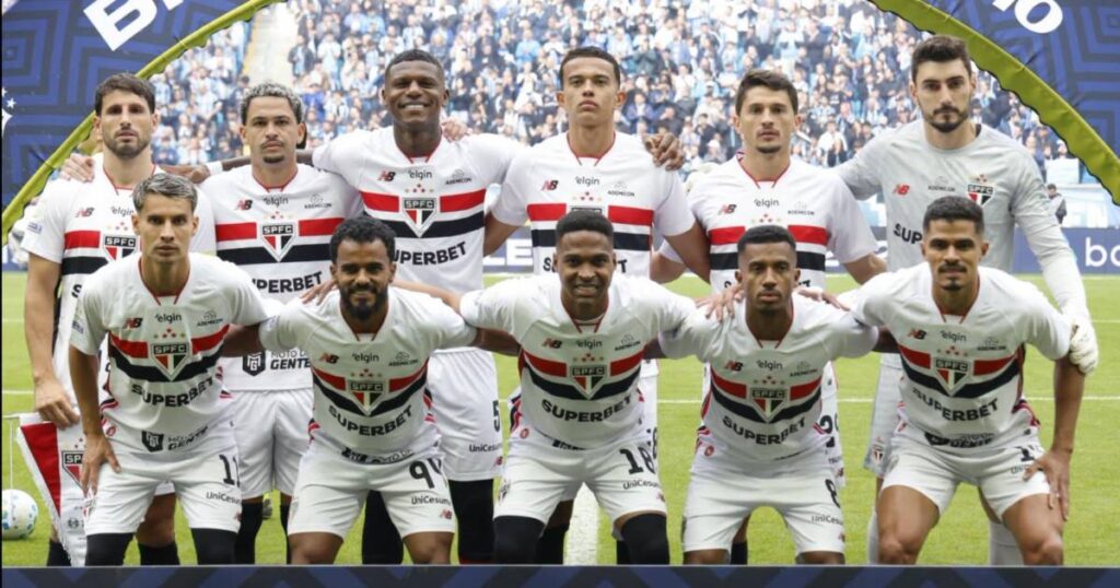 Sao Paulo muestra su fortaleza en La Paz ante Bolívar