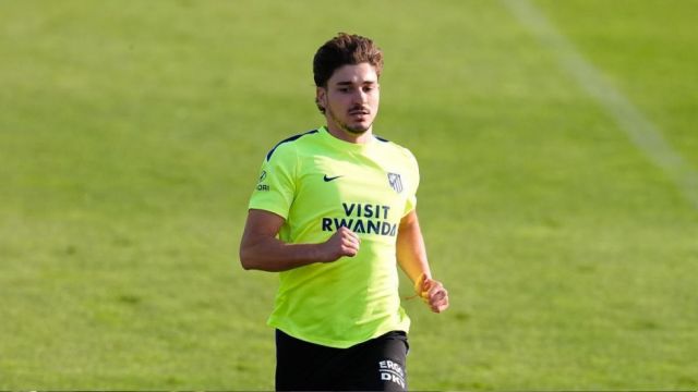 Barcelona contempla alternativas ante la posible llegada de Julián Álvarez
