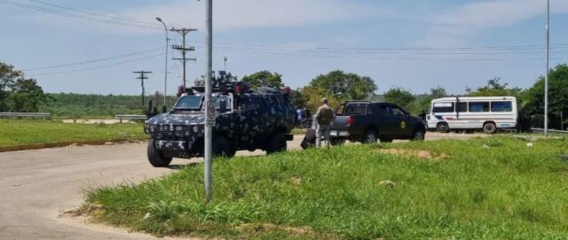 Despliegue policial en Yapacaní ante posible bloqueo de carretera
