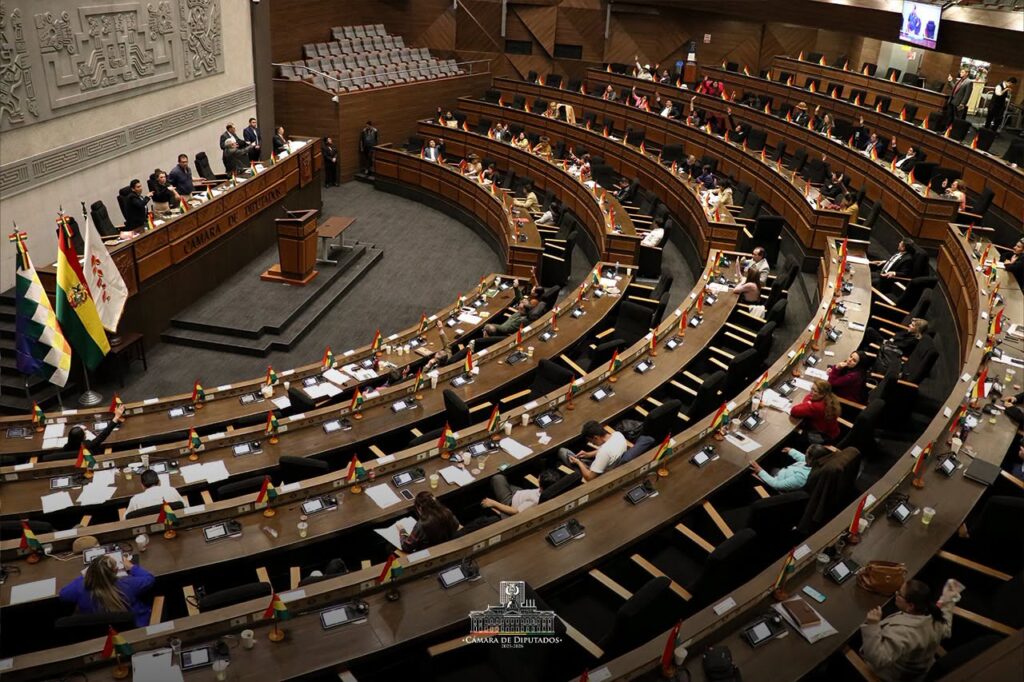 Presidente Paz urge a la Asamblea a aprobar la Ley de Inversiones