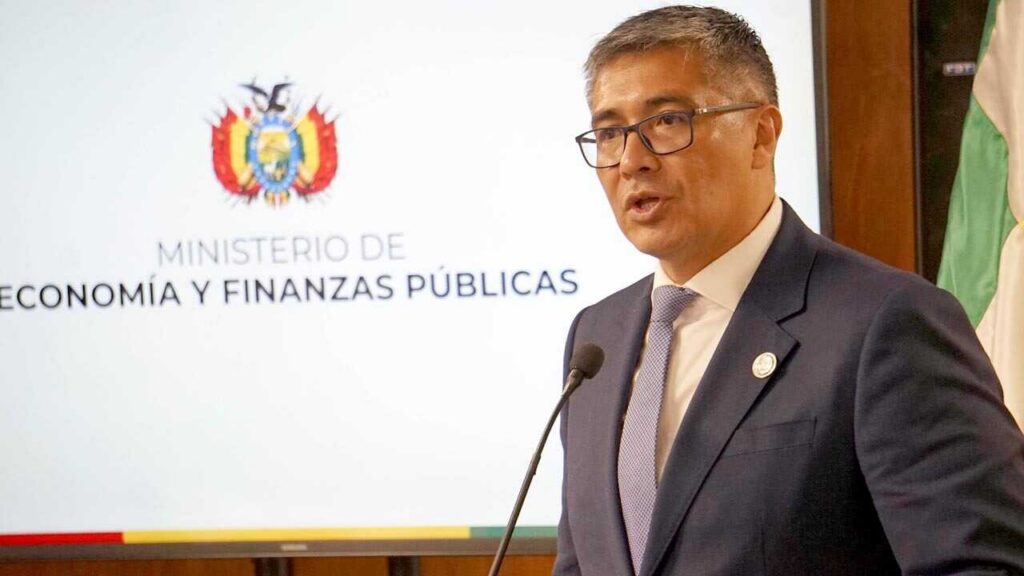 Investigación revela una contravención fiscal en la compra de vehículo de Espinoza