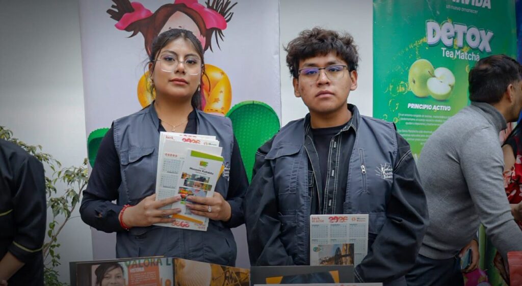 Reconocimiento a 28 instituciones que apoyan el emprendimiento en Bolivia