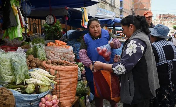 Preocupación por el impacto del dólar flexible en la economía familiar