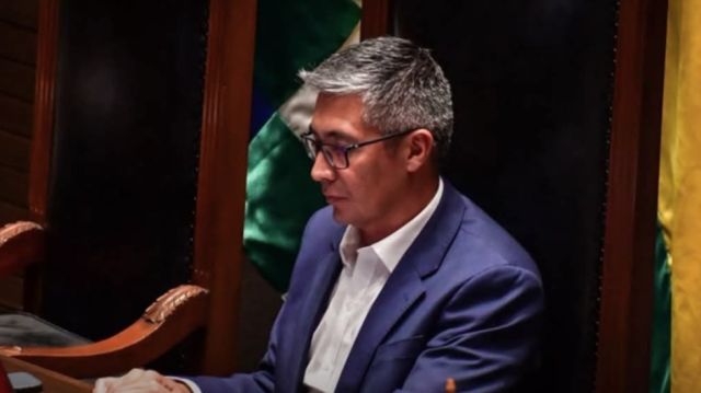 José Gabriel Espinoza solicita reprogramar su interpelación en la ALP
