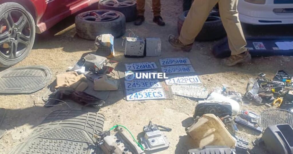 Desmantelan clan delictivo en la zona sur de La Paz con hallazgo de vehículo y autopartes robadas