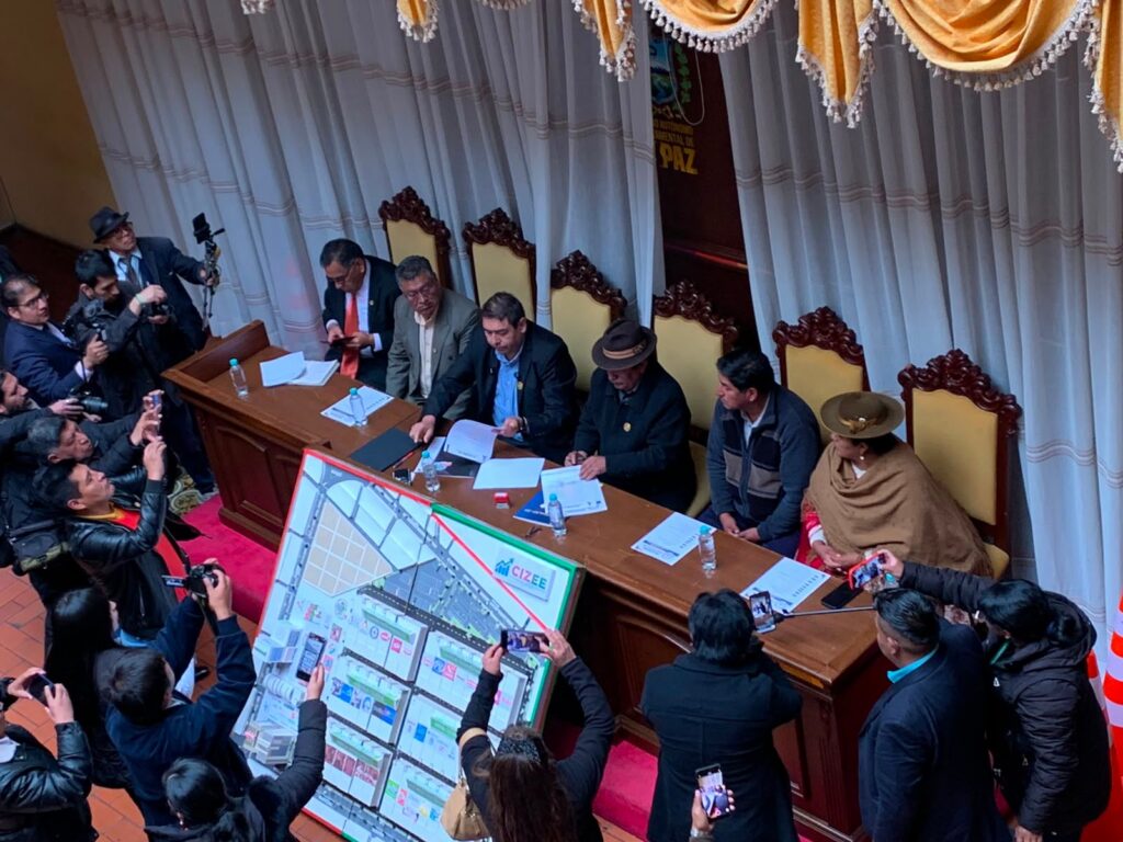 Acuerdo entre C.I.Z.E.E. y la Asamblea Legislativa de La Paz para fomentar Zonas Económicas Especiales