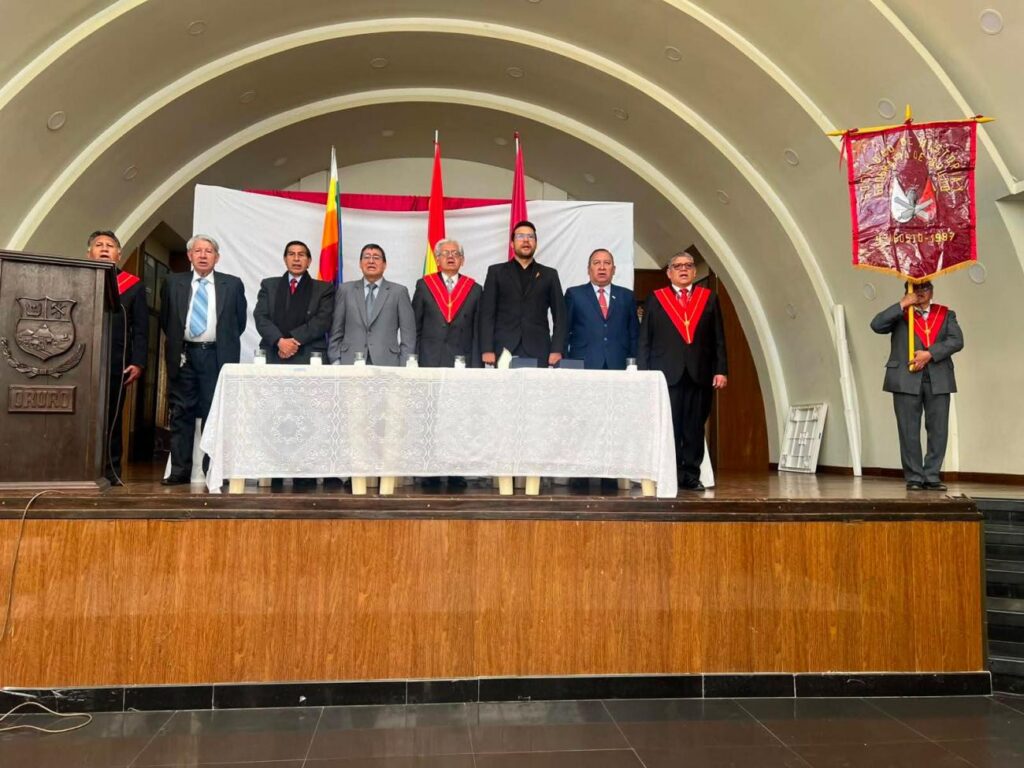 La Sociedad de Historia y Geografía de Oruro celebra 39 años de labor en pro de la memoria cultural
