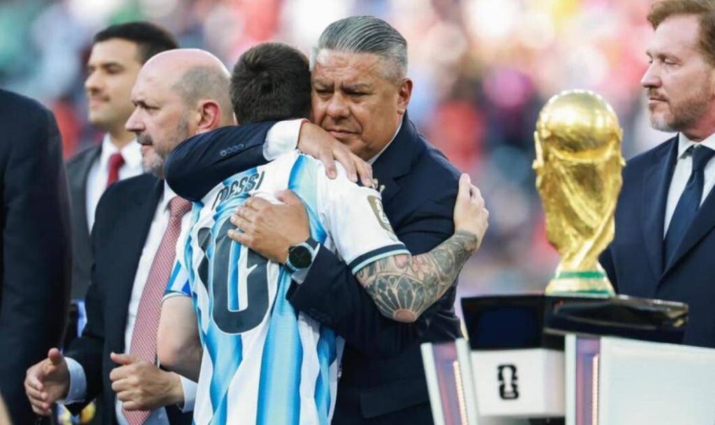Claudio Tapia denuncia una "campaña miserable" contra la selección argentina tras el Mundial