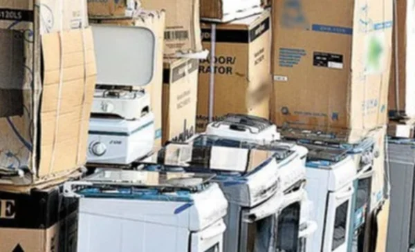 Comerciantes de La Paz anticipan incremento en precios de electrodomésticos por alza del dólar