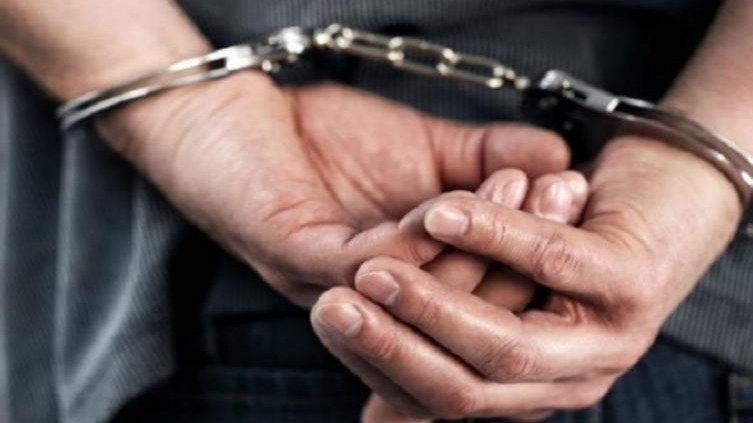 Detenido exfuncionario de la Alcaldía de Viacha por ofrecer empleos en Sedes