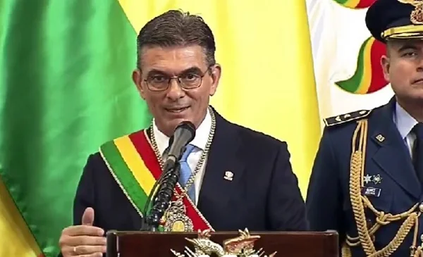 Paz resalta el acuerdo de descentralización y el nuevo pacto con las regiones