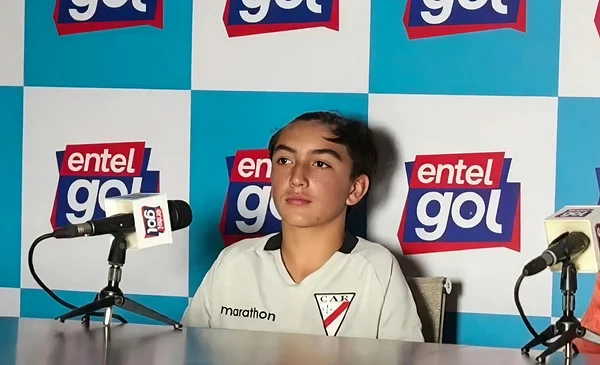 Leandro Lara, el juvenil talento que brilla en el fútbol boliviano
