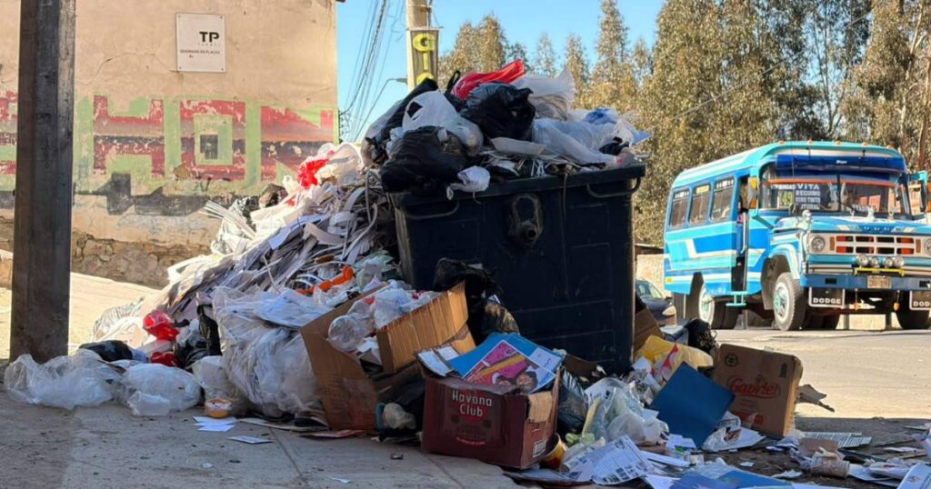Vecinos de La Paz alertan sobre la acumulación de basura y sus consecuencias sanitarias