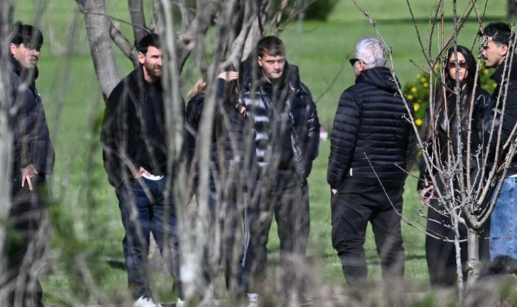 La familia Messi expresa su descontento por la cobertura mediática en el sepelio de Jorge Messi