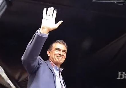 Rodrigo Paz destaca la festividad del Gran Poder como un símbolo de la identidad nacional