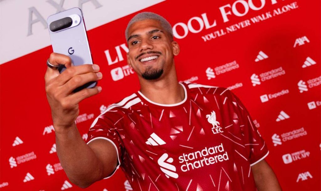 Ronald Araújo se une al Liverpool en calidad de cedido por el Barcelona