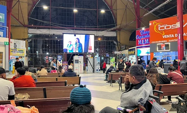 Crisis en el transporte de La Paz: empresas de buses operan a pérdidas