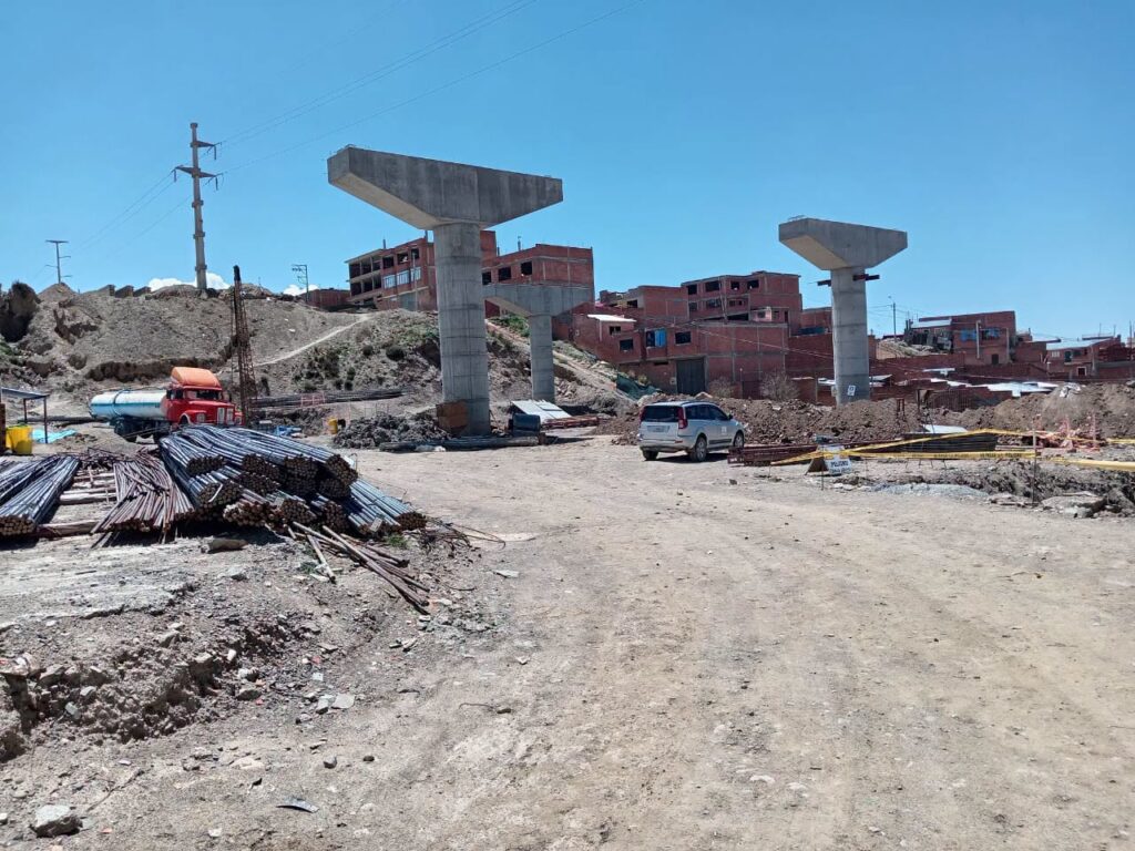 Avanza construcción del puente Río Seque – Río Seco en El Alto