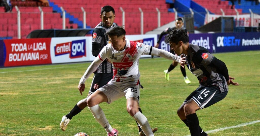 Nacional Potosí logra una contundente victoria sobre Independiente
