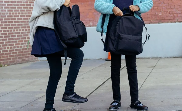 Hombre acusado de agresiones sexuales a escolares en Viacha es investigado por la Policía