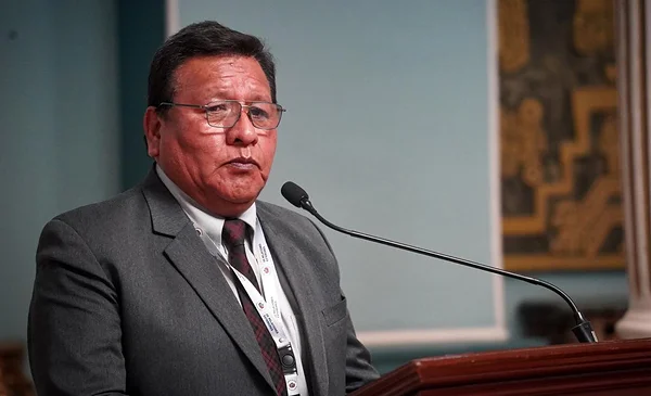 Héctor Huanca asume el cargo de Canciller del Estado
