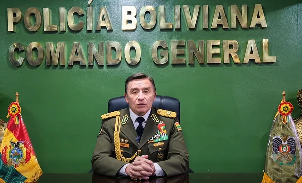 La Policía Boliviana resalta la colaboración con las Fuerzas Armadas en su aniversario